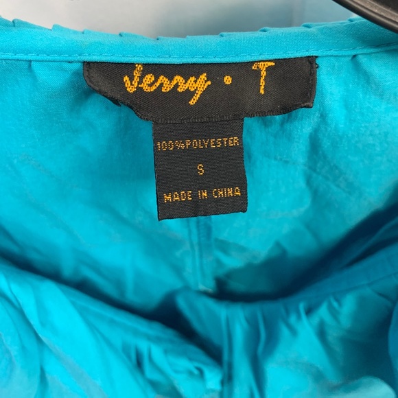 Top - Picture 3 of 3